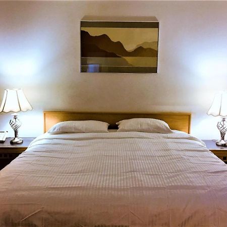 Country Garden Inn & Restaurant Smoky Lake Esterno foto