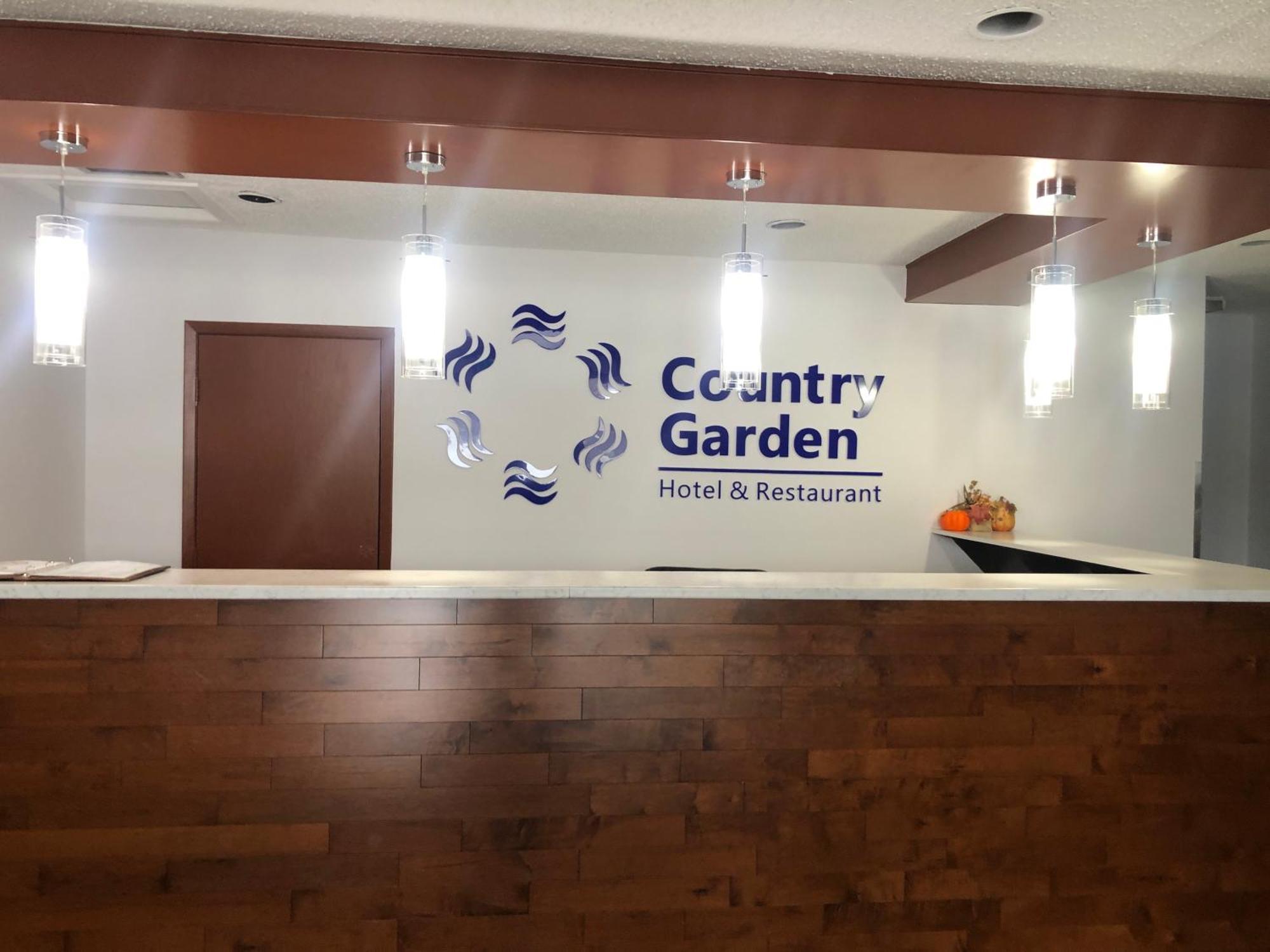 Country Garden Inn & Restaurant Smoky Lake Esterno foto